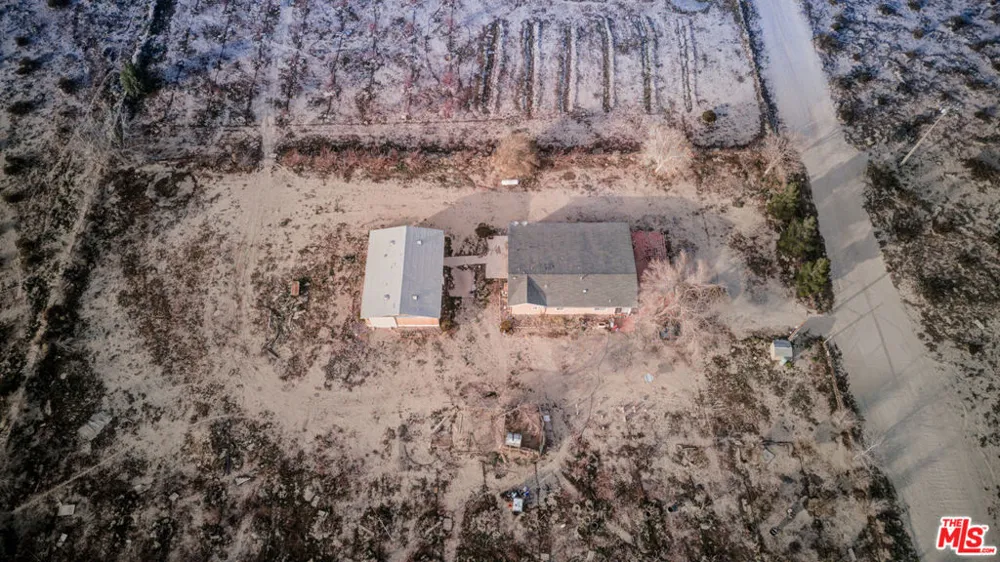 10424 Santa Fe Fire Road Lucerne Valley, CA 92356