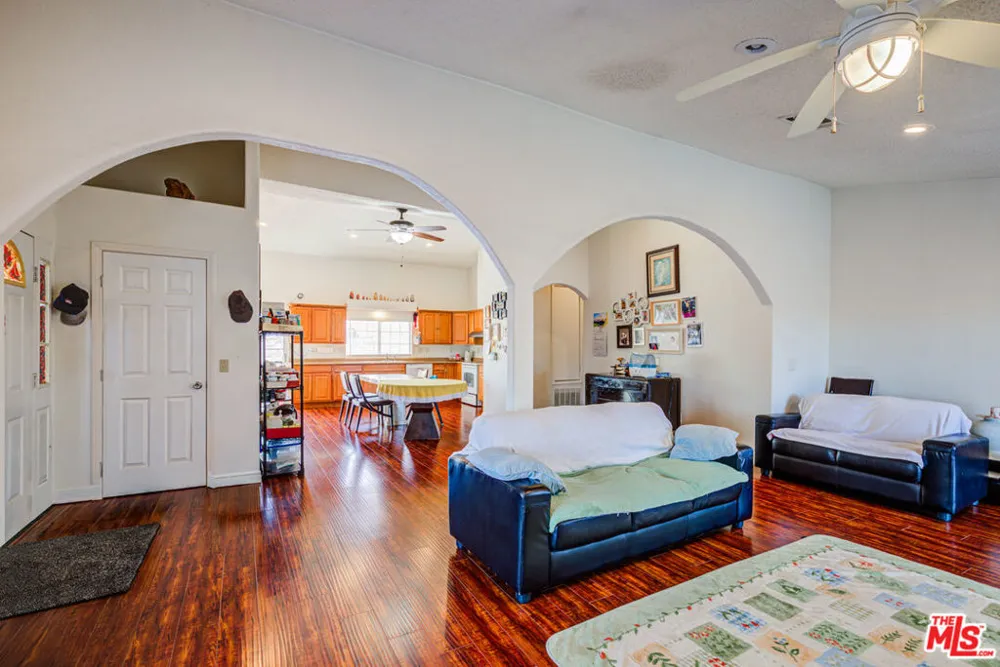 10424 Santa Fe Fire Road Lucerne Valley, CA 92356