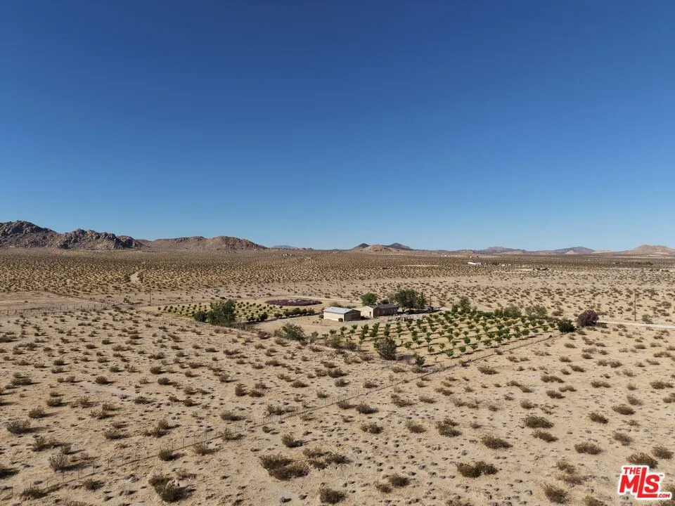10424 Santa Fe Fire Road Lucerne Valley, CA 92356