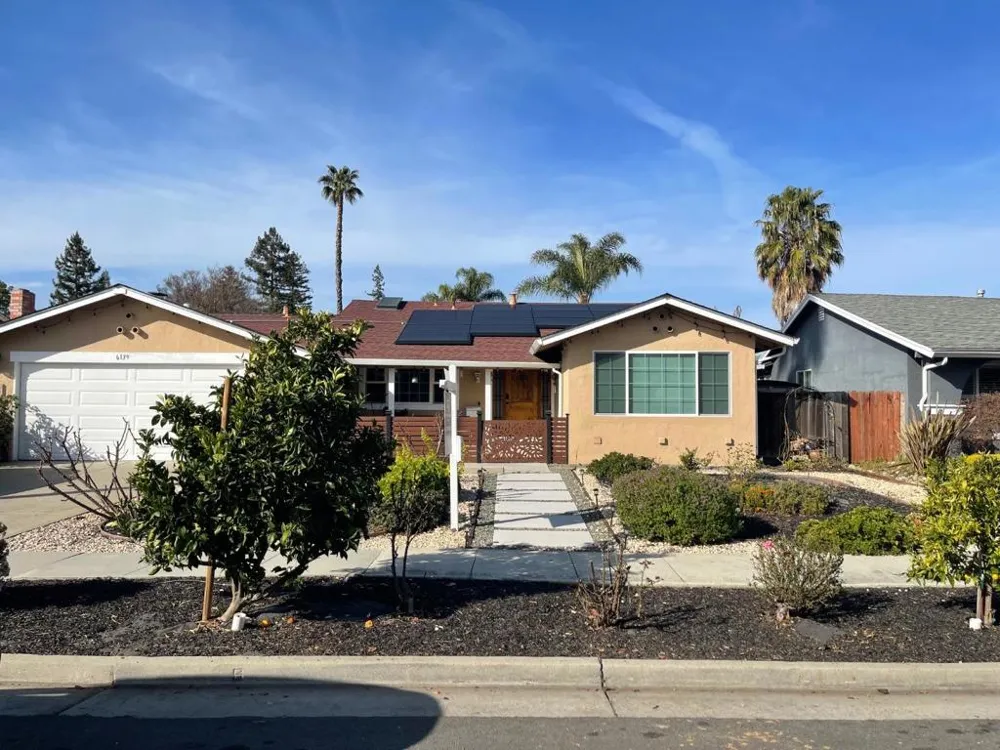 6139 Meridian Avenue