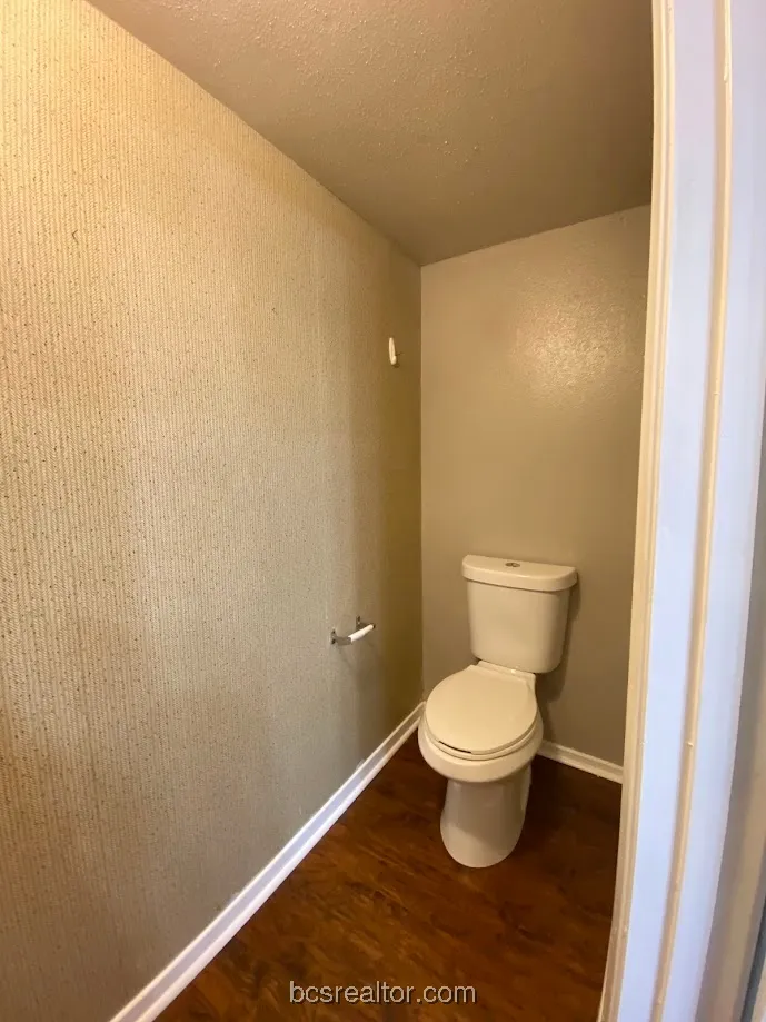 1305 W Villa Maria Road #C104 Bryan, TX 77801