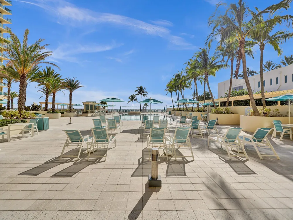 2501 S Ocean Drive #338