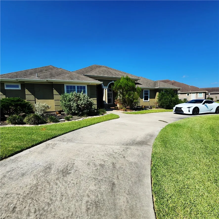 8417 Lago Vista Drive