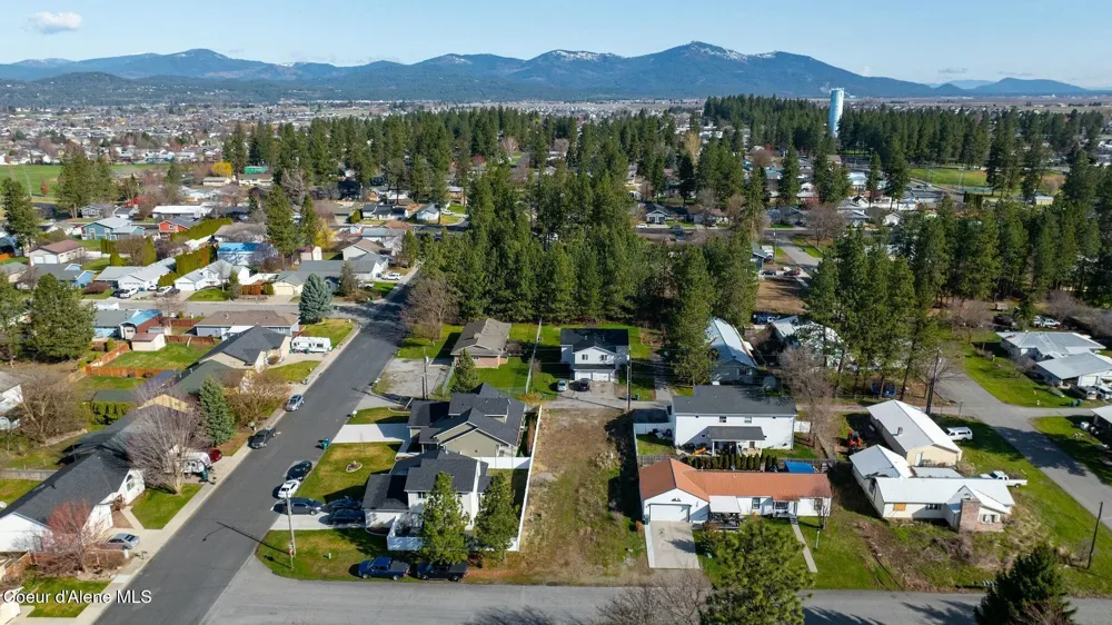 206/209 W 17th/Warner AVE/RD Post Falls, ID 83854