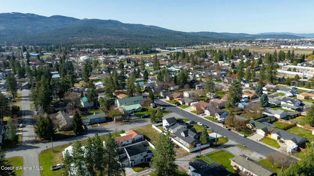 206/209 W 17th/Warner AVE/RD Post Falls, ID 83854