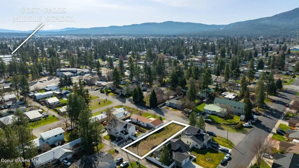 206/209 W 17th/Warner AVE/RD Post Falls, ID 83854