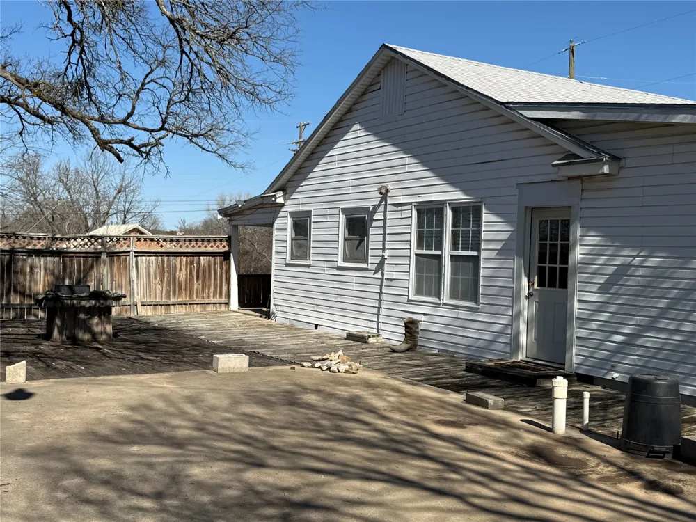 307 Cedar Street Palo Pinto, TX 76484