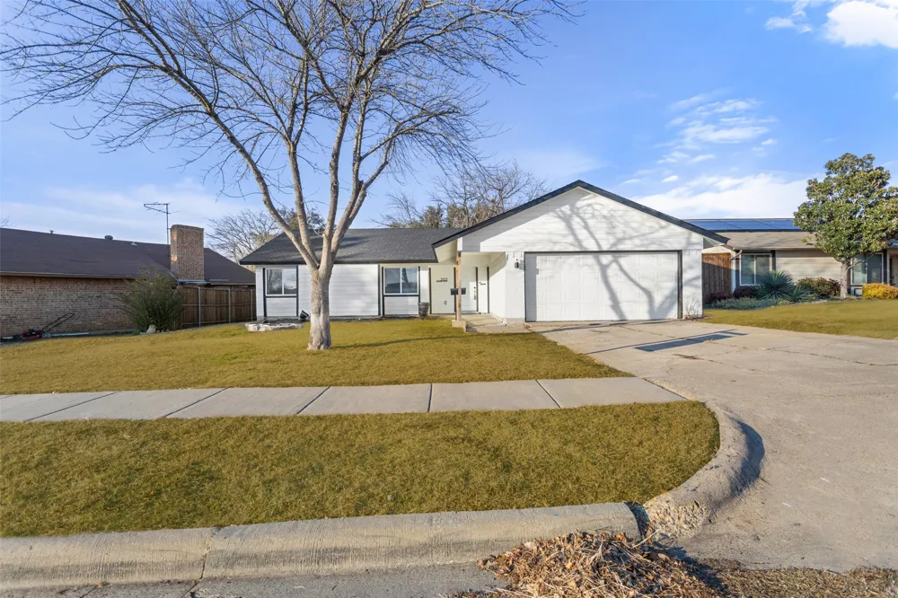 2023 Deerfield Drive