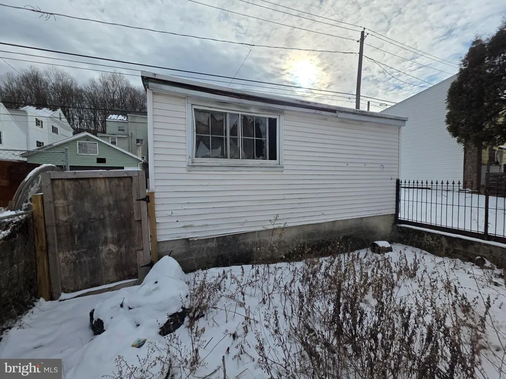 426 CENTRE STREET Ashland, PA 17921