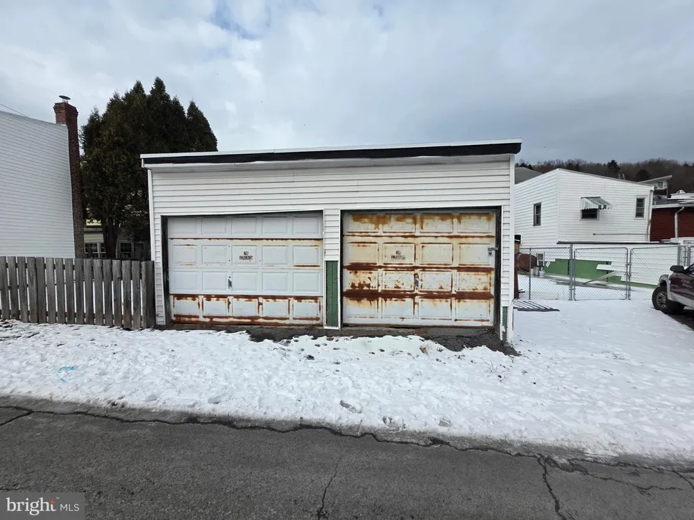 426 CENTRE STREET Ashland, PA 17921