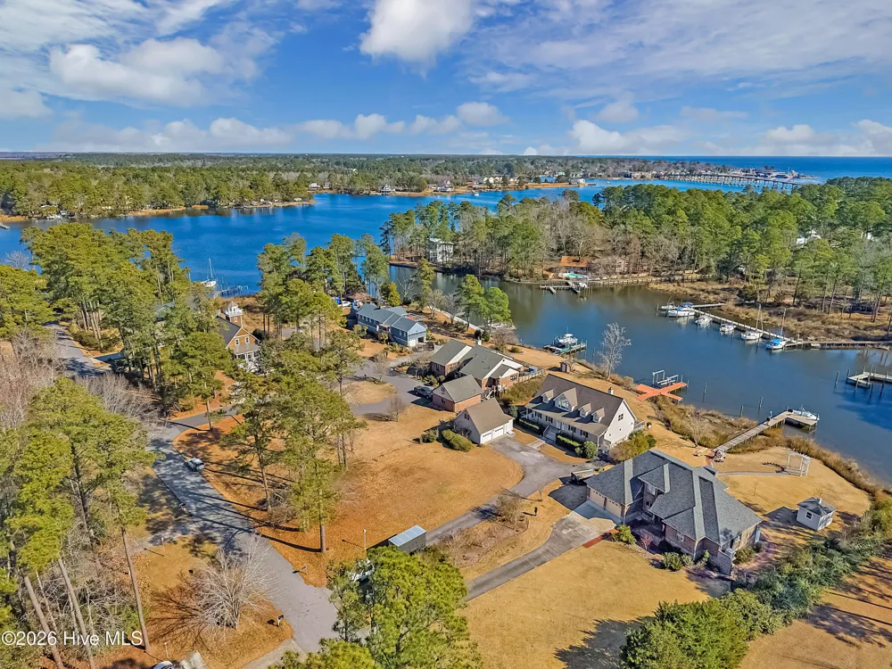 3010 Sloop Drive Oriental, NC 28571