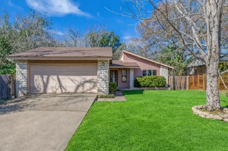 11400 Oak View Drive