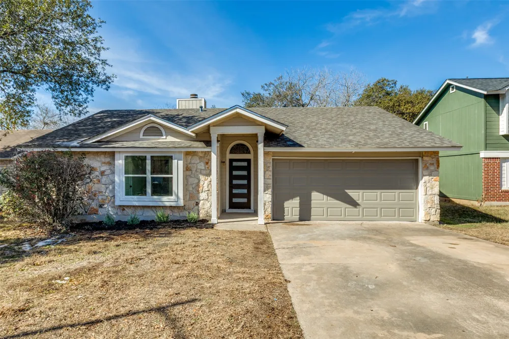 8908 Bill Hickcock Pass