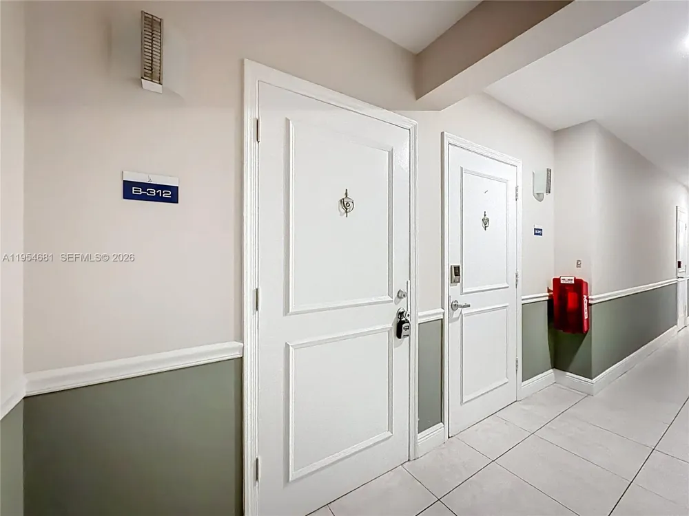 2424 SE 17th Cswy #312B