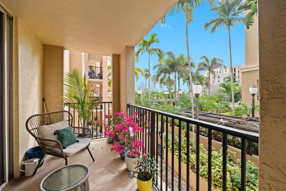 520 SE 5th Avenue #2202