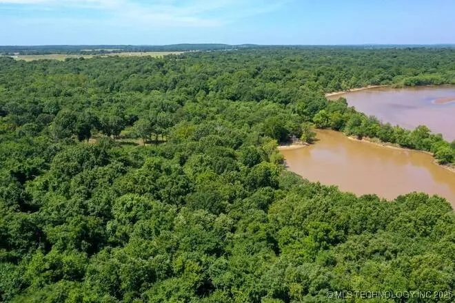 1679 Augustus Road Canadian, OK 74501