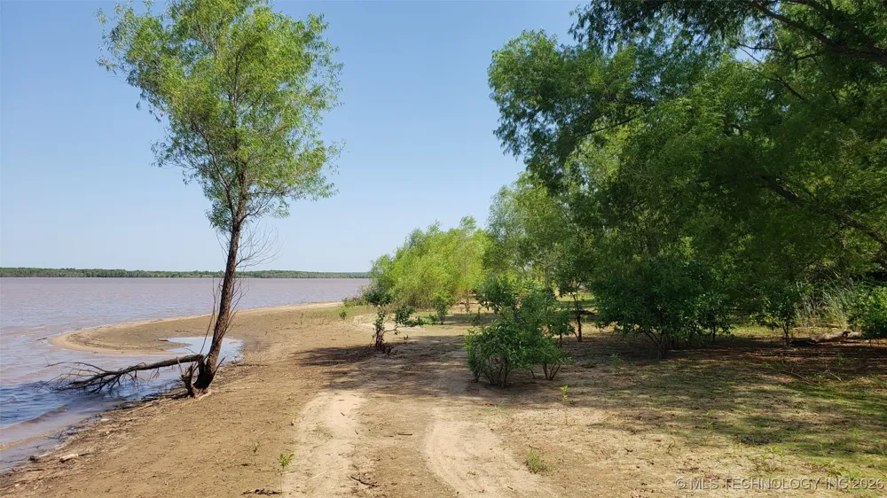1679 Augustus Road Canadian, OK 74501