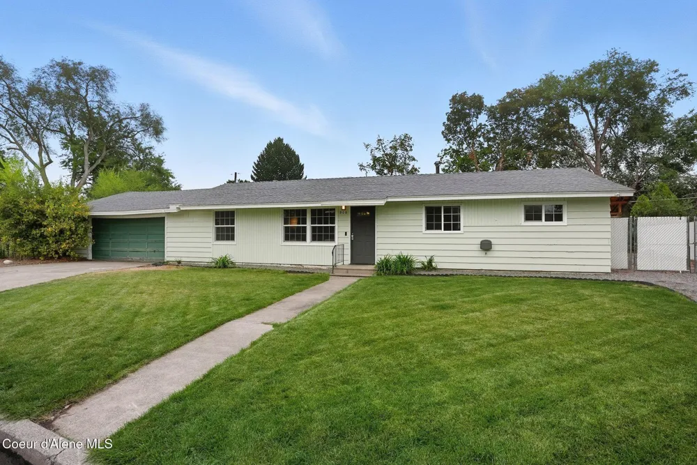 908 Ravalli Court Spokane Valley, WA 99037