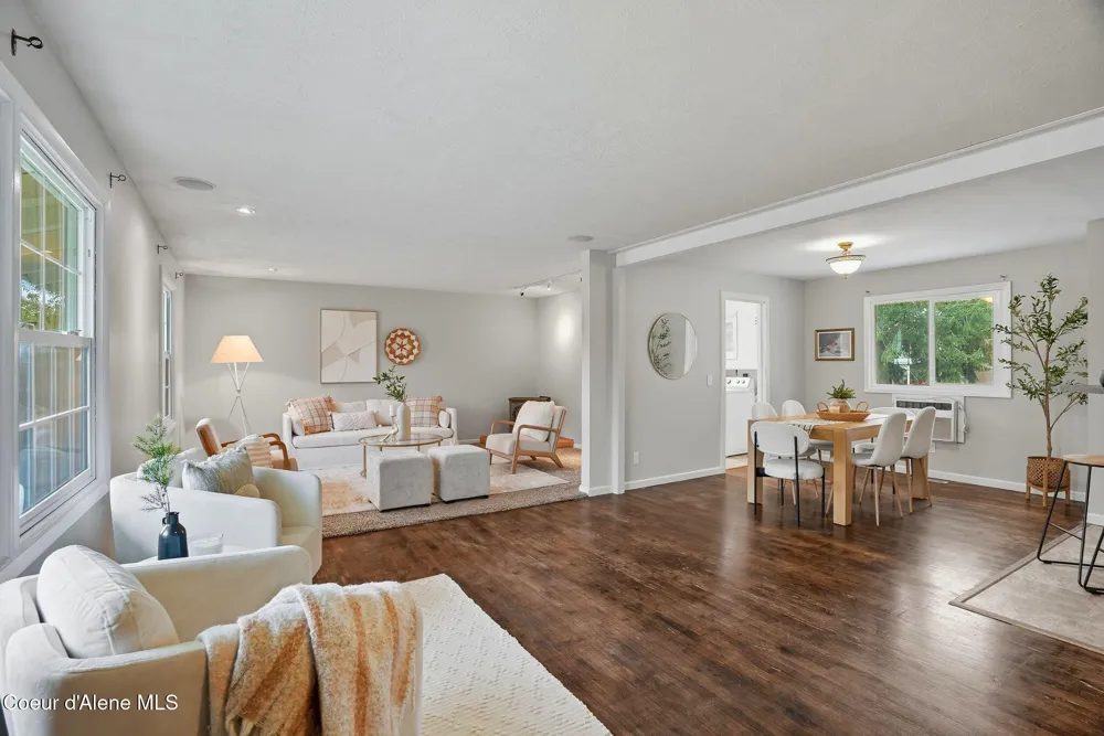 908 Ravalli Court Spokane Valley, WA 99037