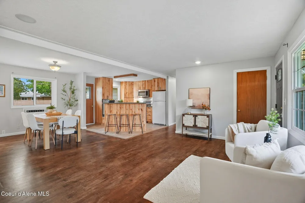 908 Ravalli Court Spokane Valley, WA 99037