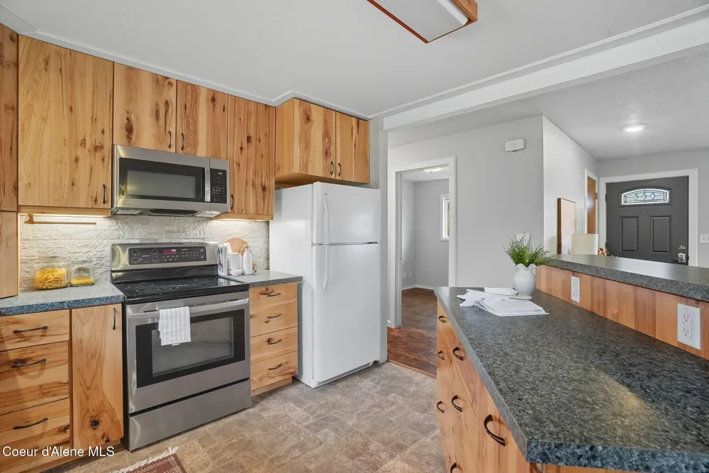 908 Ravalli Court Spokane Valley, WA 99037