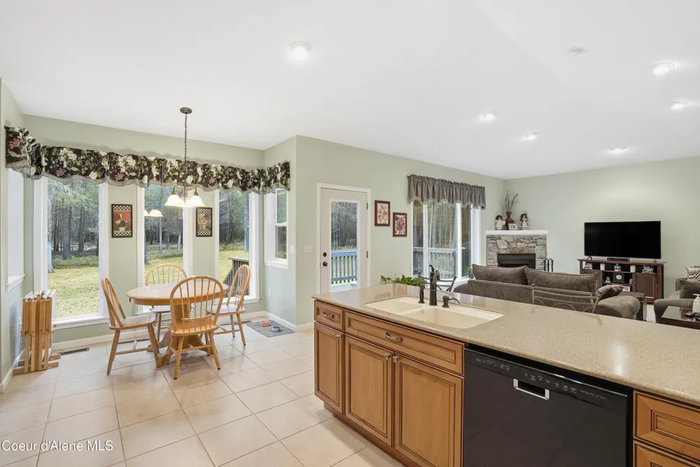 105 E Saltz Lane Deer Park, WA 99006