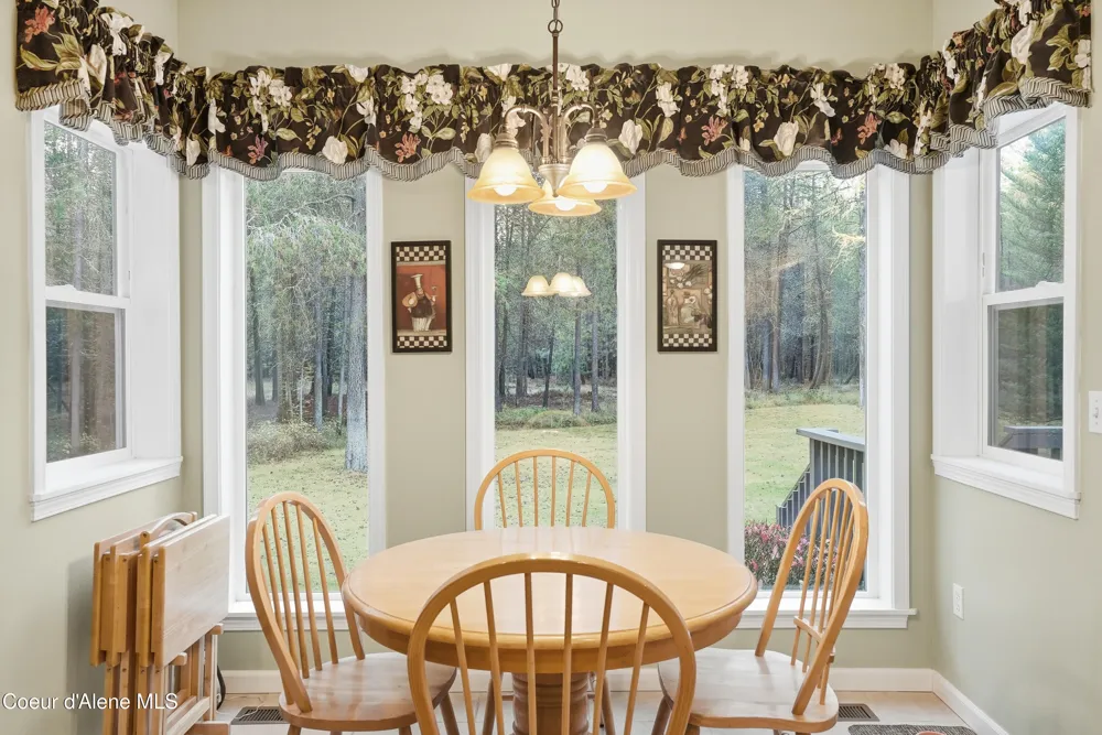 105 E Saltz Lane Deer Park, WA 99006