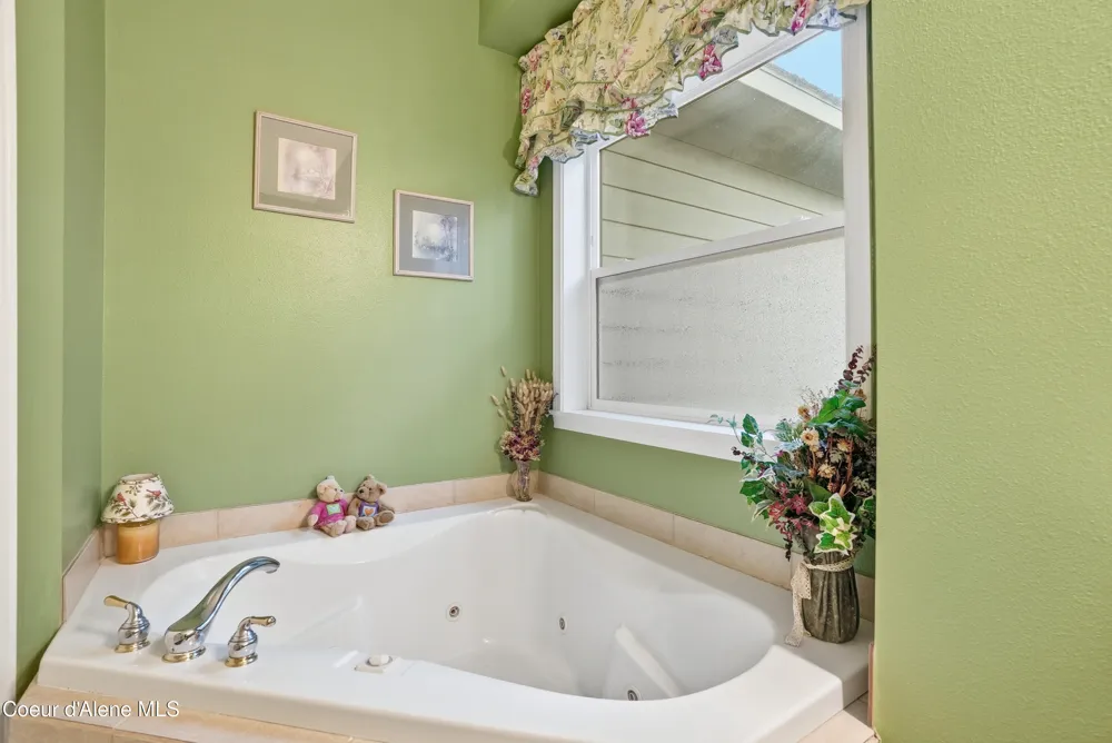 105 E Saltz Lane Deer Park, WA 99006