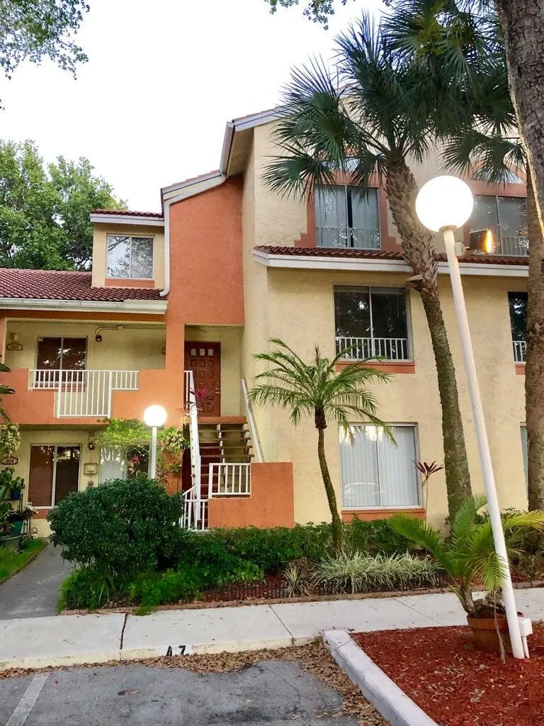 910 Coral Club Drive #910