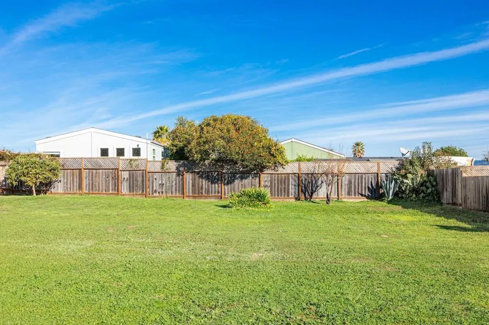 Roland Santa Cruz, CA 95062