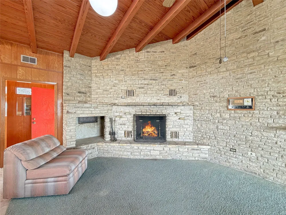 937 Hillcrest Forest Canyon Lake, TX 78133