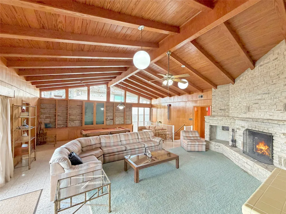 937 Hillcrest Forest Canyon Lake, TX 78133