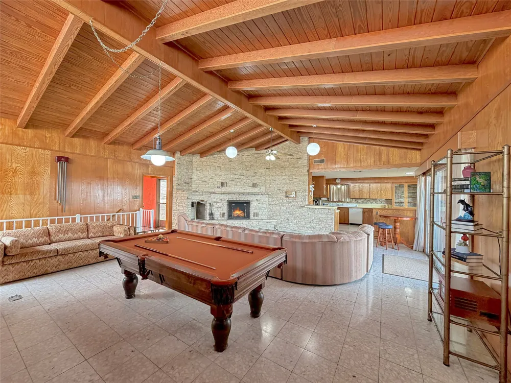 937 Hillcrest Forest Canyon Lake, TX 78133