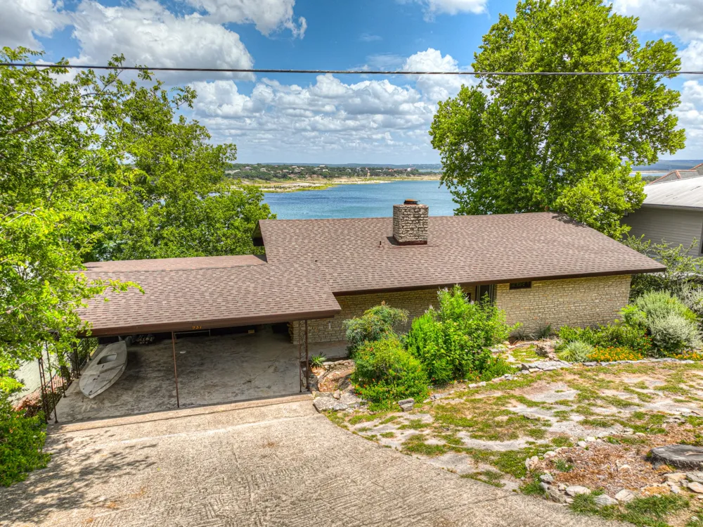 937 Hillcrest Forest Canyon Lake, TX 78133