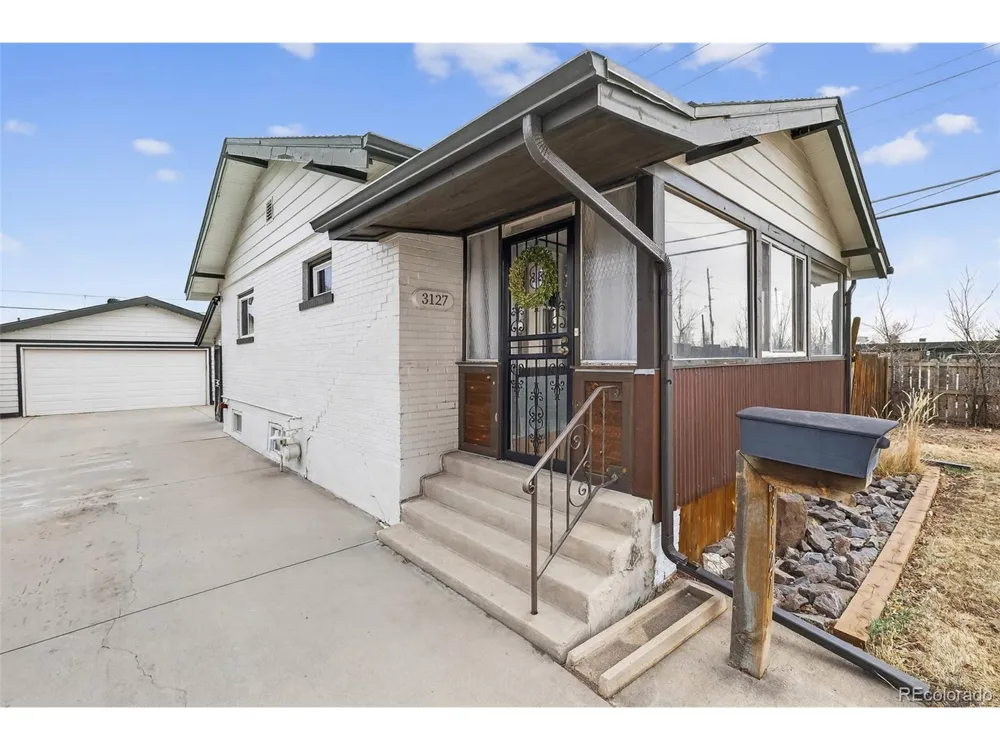 3127 W Louisiana Avenue