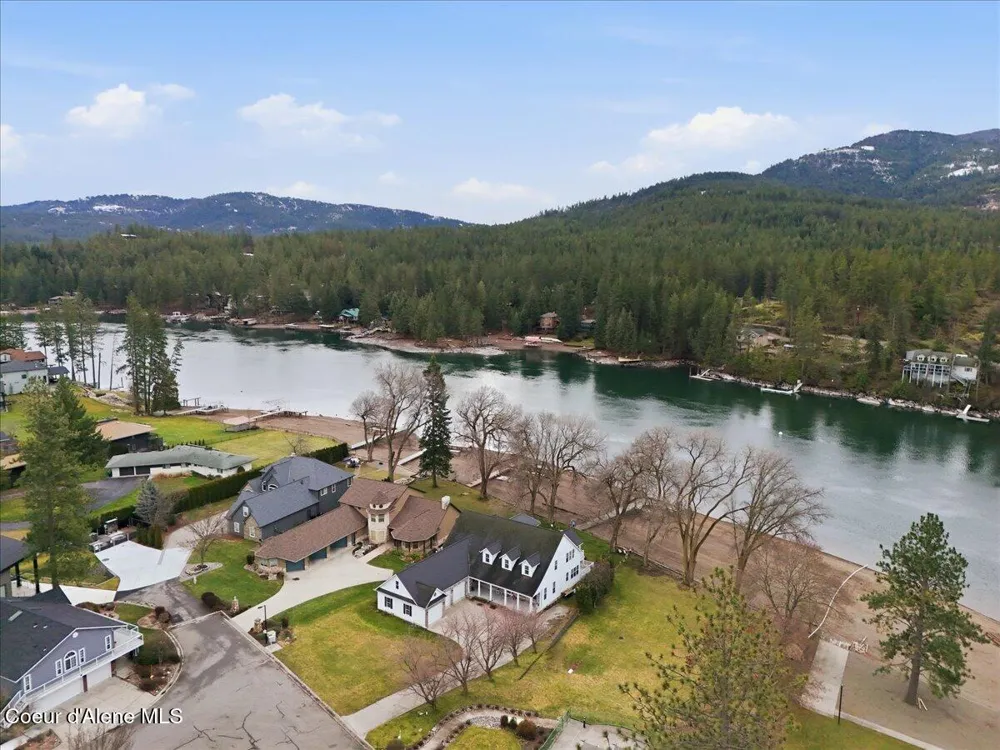 322 S Coho Road Post Falls, ID 83854