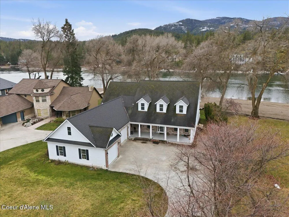 322 S Coho Road Post Falls, ID 83854