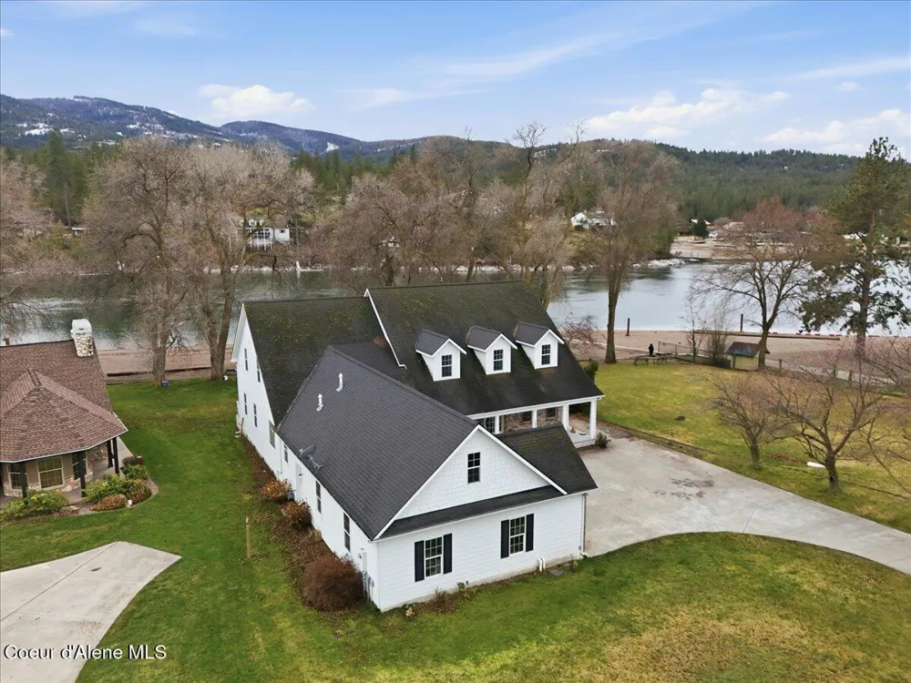 322 S Coho Road Post Falls, ID 83854