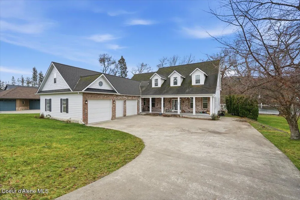 322 S Coho Road Post Falls, ID 83854