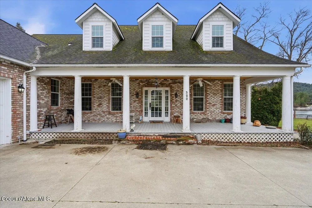 322 S Coho Road Post Falls, ID 83854