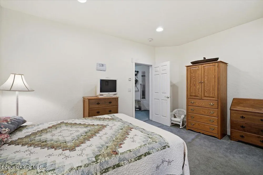 322 S Coho Road Post Falls, ID 83854