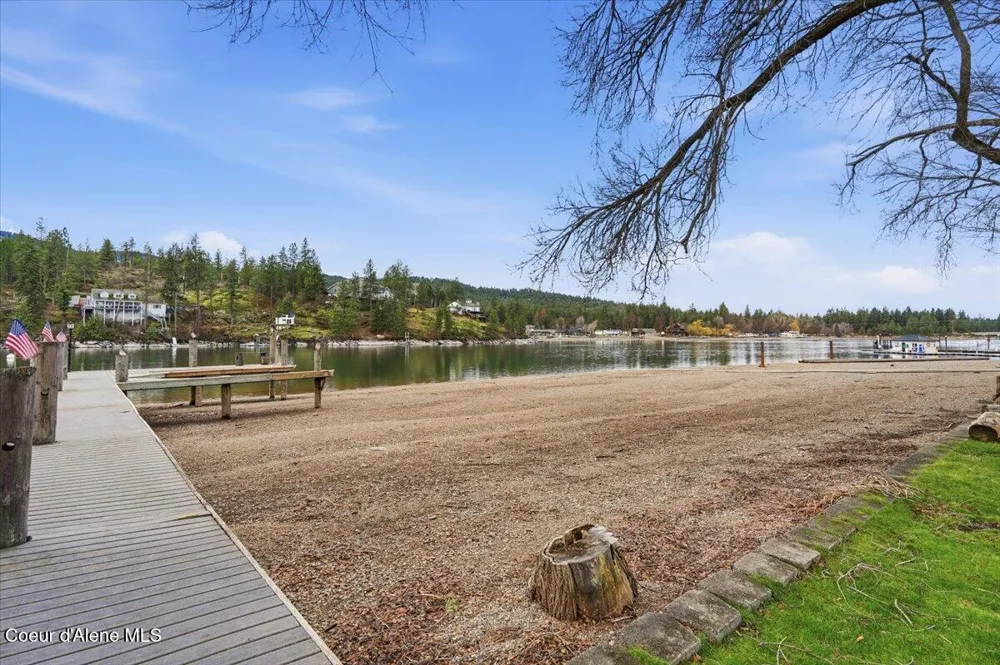 322 S Coho Road Post Falls, ID 83854