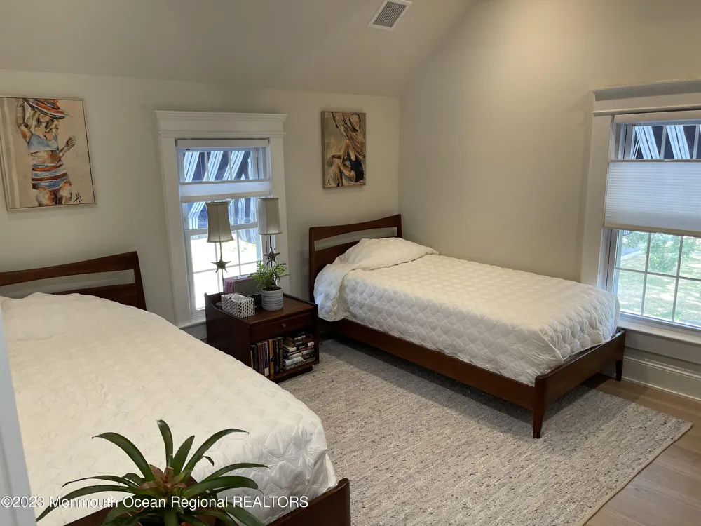 2112 Edgewood Place Spring Lake, NJ 07762