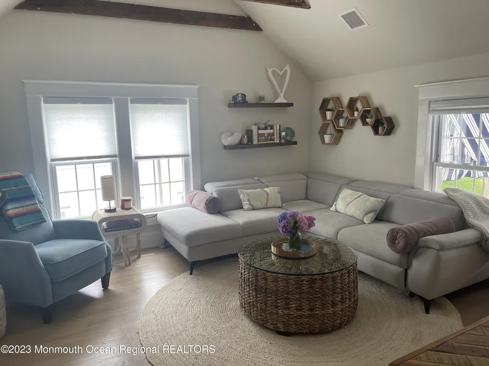 2112 Edgewood Place Spring Lake, NJ 07762