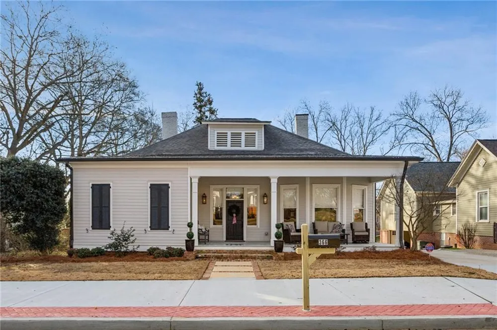 366 East Dixie Avenue SE