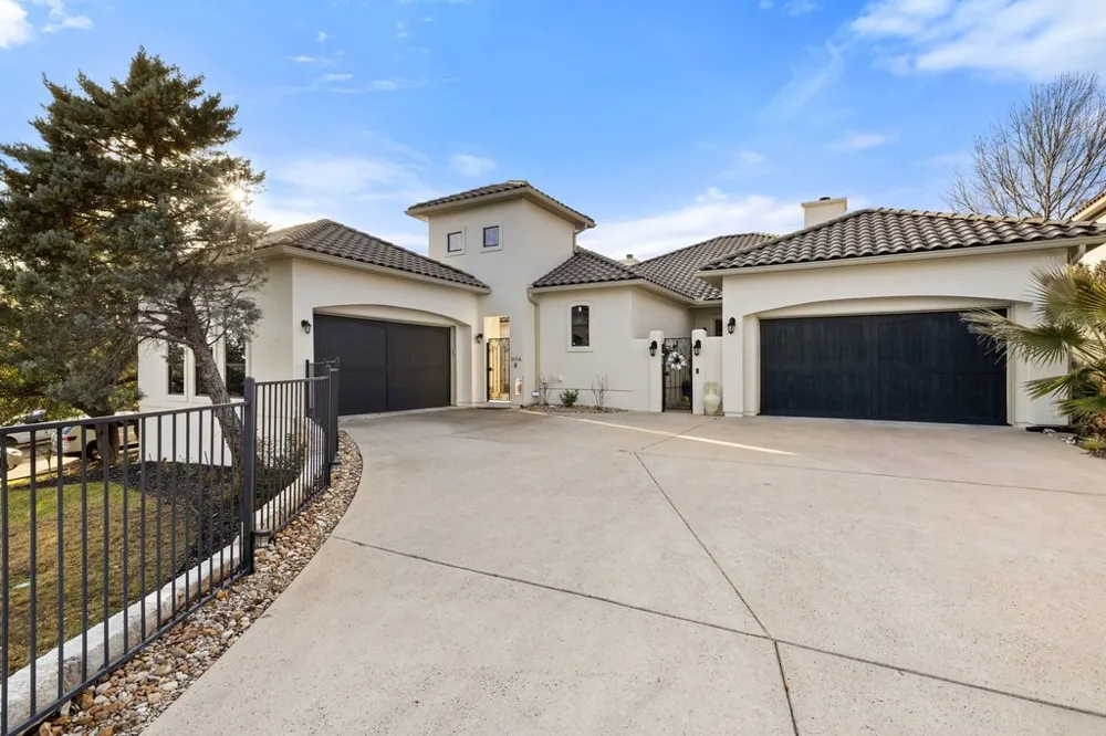 502 Hummingbird Lane #1