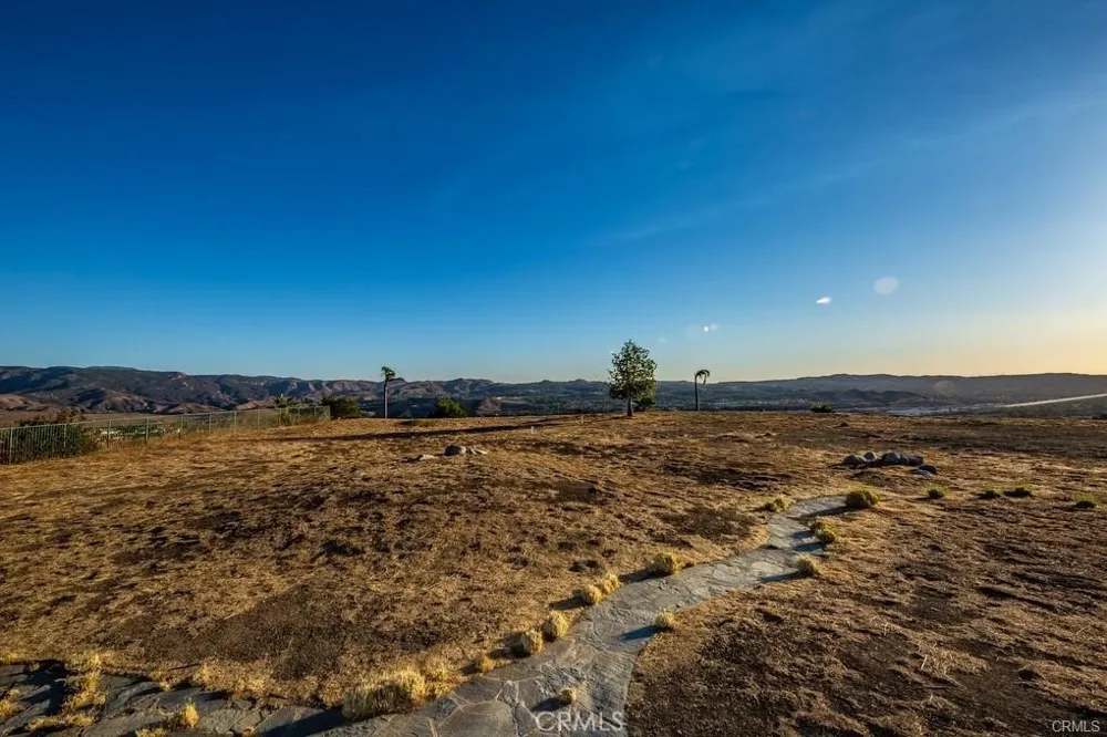 22590 Green Mount Court Yorba Linda, CA 92887