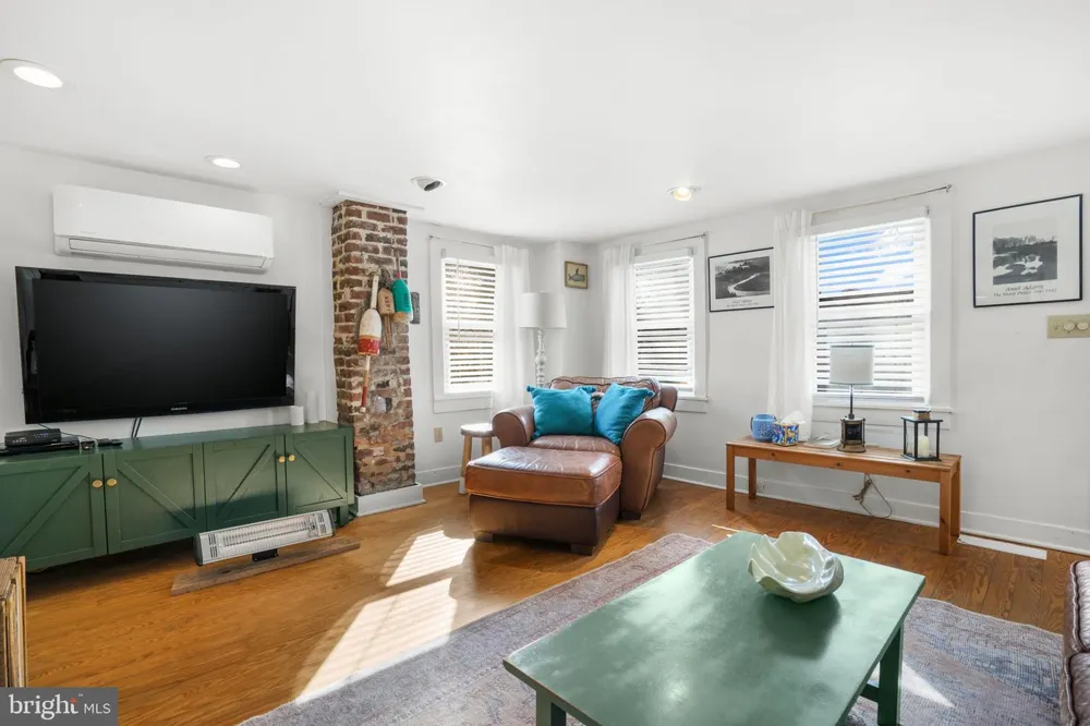 4145 HUR LANE Chincoteague Island, VA 23336