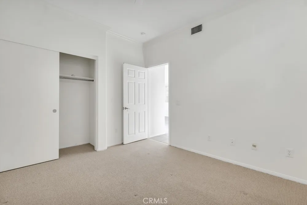 11205 Salerno Porter Ranch, CA 91326