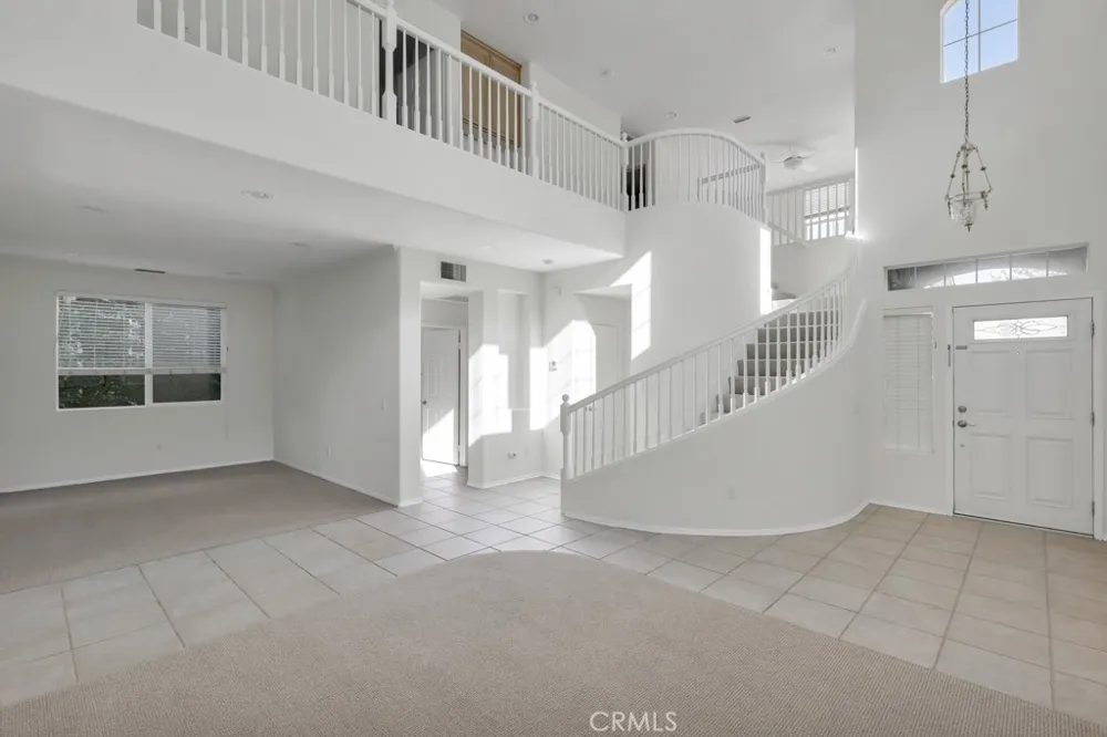 11205 Salerno Porter Ranch, CA 91326